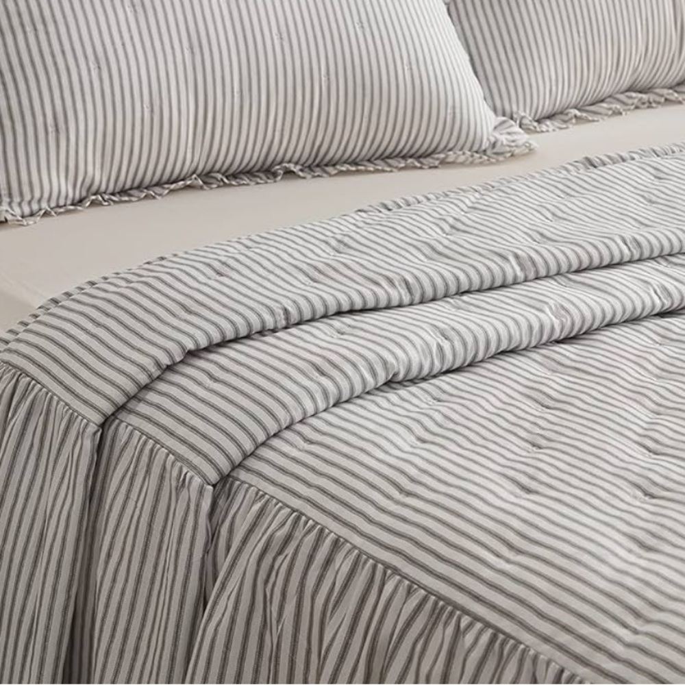 🆕 3 PIECE KING SKIRT Quilt Bedspread LAYERING STRIPE Wednesday Goth extra long